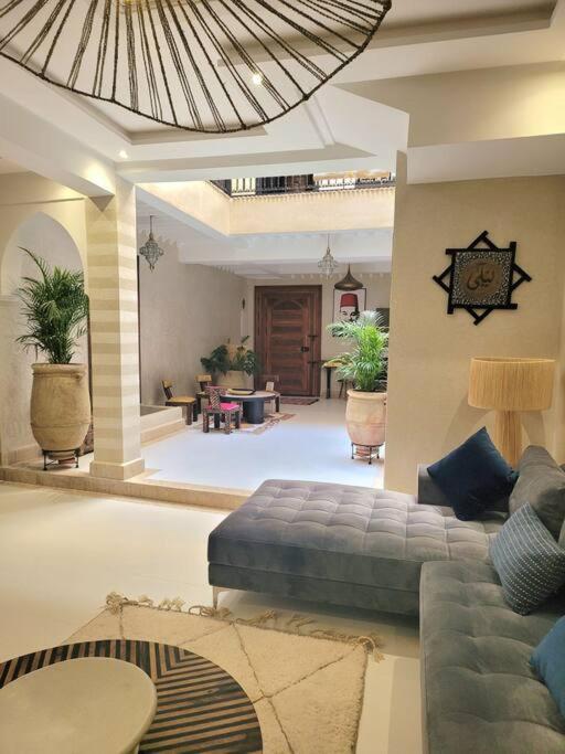 Riad Isahiac Avec Piscine En Exclusivite Marrakesh Bagian luar foto